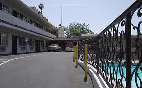 Royal Viking Motel 2*