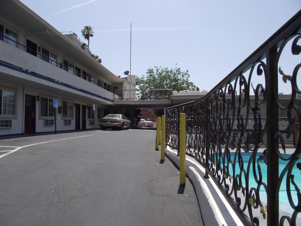 Royal Viking Hotel Los Angeles Exterior photo